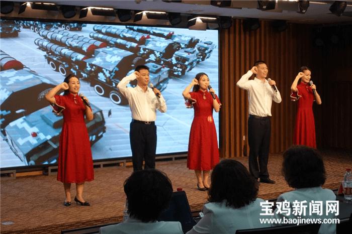春运启程!这趟列车满载欢笑与思念奔向回家路