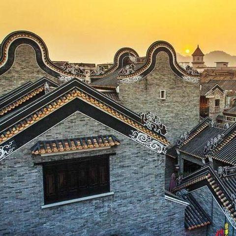 山西首座双层跨汾河大桥——河汾一路跨汾河大桥项目钢拱顺利合龙